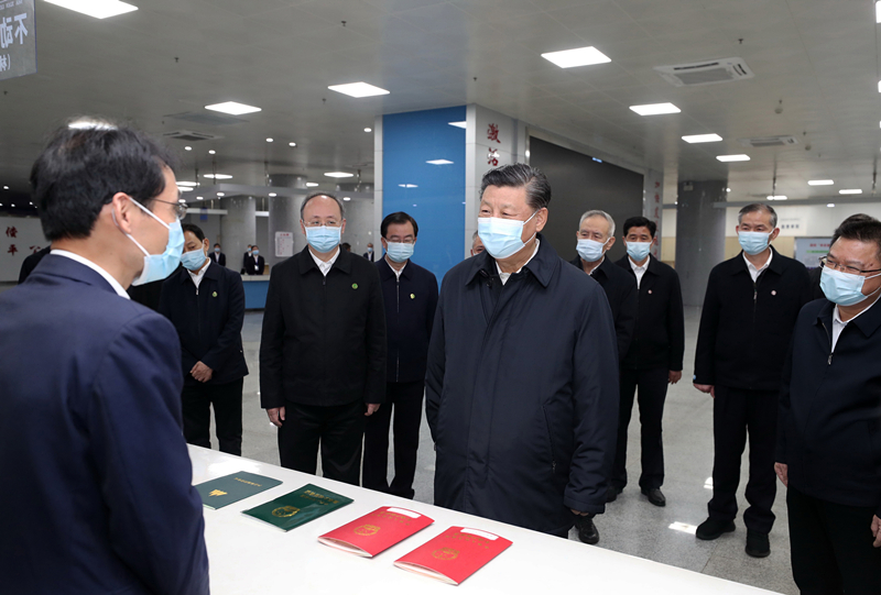 2021年3月23日，習近平在福建三明沙縣農村產(chǎn)權交易中心考察。