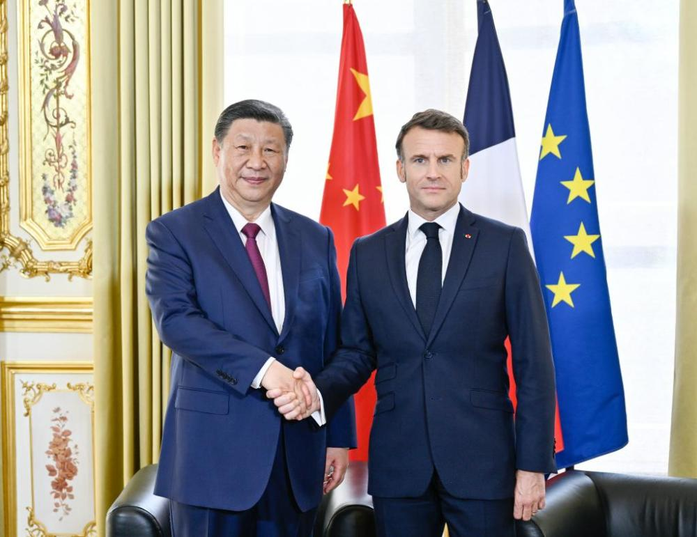 當地時(shí)間5月6日下午，國家主席習近平在巴黎愛(ài)麗舍宮同法國總統馬克龍舉行會(huì )談。新華社記者 殷博古 攝